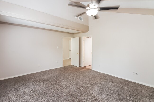 Building Photo - 1403 Diana Ct