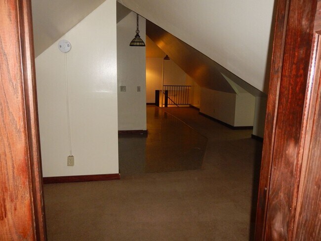 Building Photo - 1217 Madison St