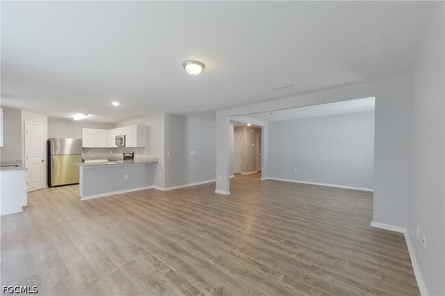 Building Photo - 2227 NW 11th Ct