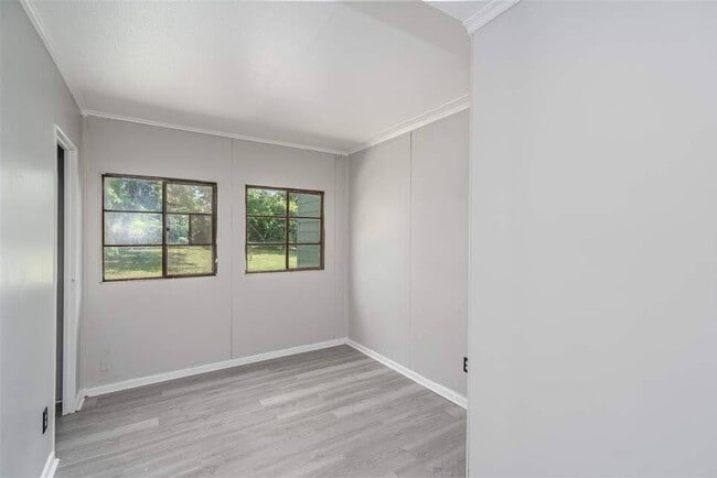 Building Photo - 813 Josephine St