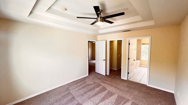 Building Photo - Available May 13th! Gorgeous 2/2 Town Home...