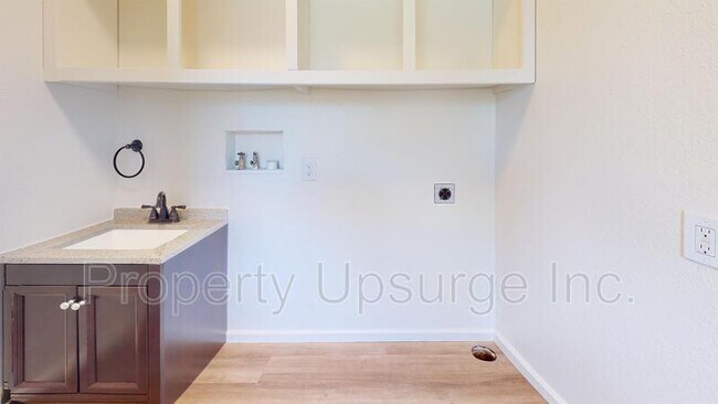 Building Photo - 2741 Marilyn Ave