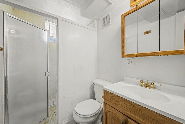Building Photo - 2519 Danbury Dr