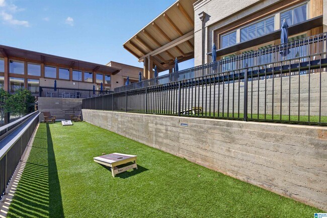Building Photo - 4764 Silas Ave