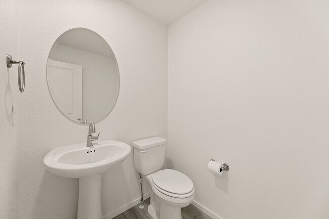 Building Photo - Beautiful New Build 3 Bed, 3 Bath Home in ...