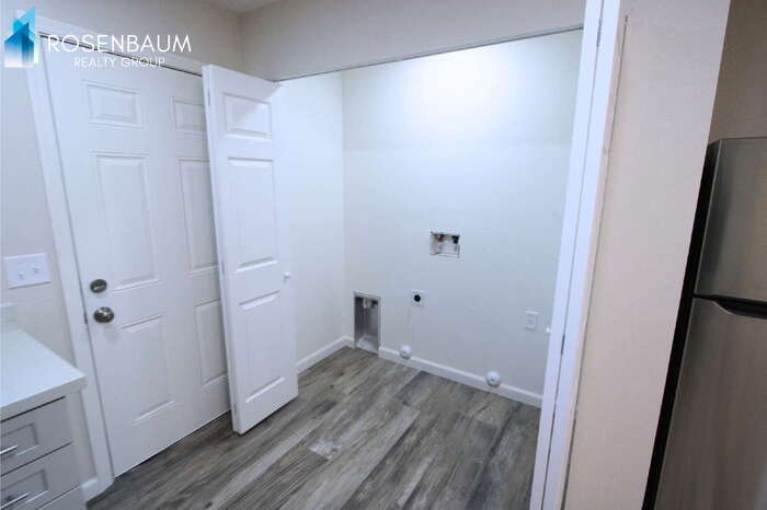 Building Photo - 6434 E Alder Ave