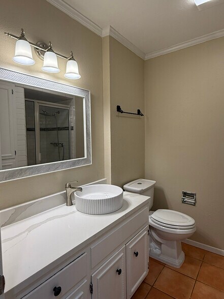 Building Photo - 5706 Gomer Pyle Dr