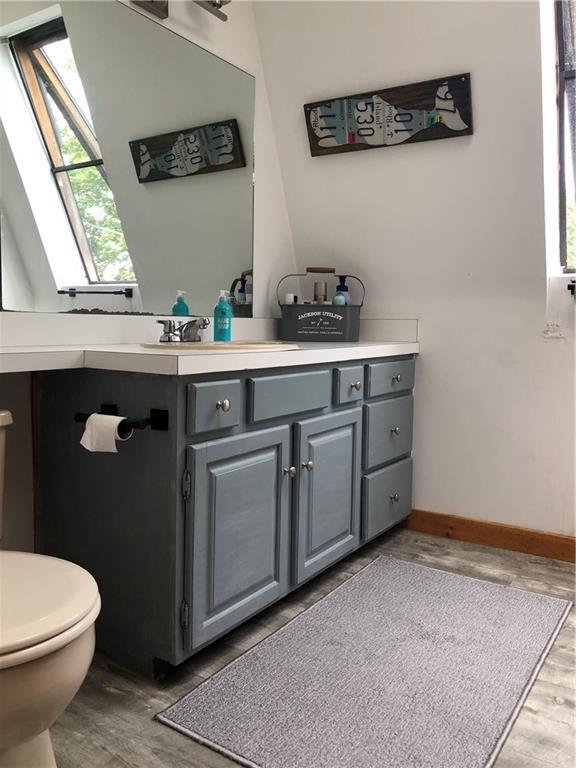 Building Photo - 45 Ayrault St