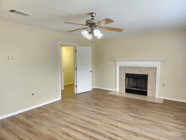 Building Photo - 3629 Hawk View St
