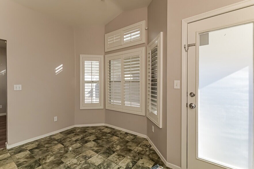 Building Photo - 6125 Wild Berry Dr
