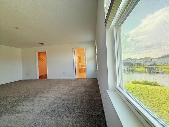 Building Photo - 5001 Center Ct