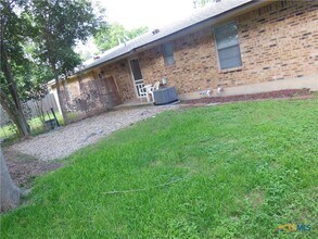 Building Photo - 1022 Clover Cir