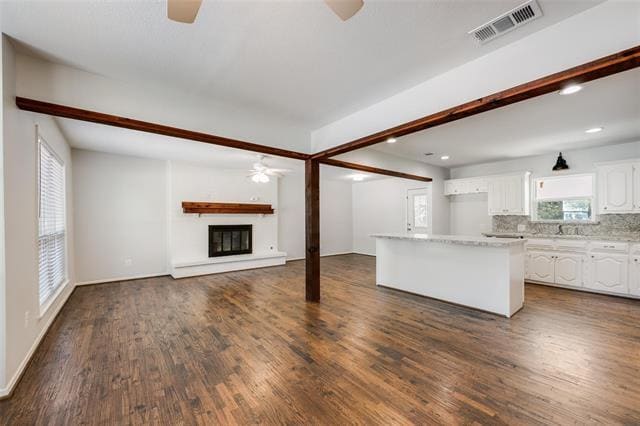 Building Photo - 535 Lee St