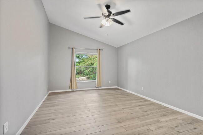 Building Photo - 1851 Oak Berry Cir