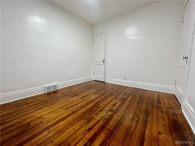 Building Photo - 434 23rd St