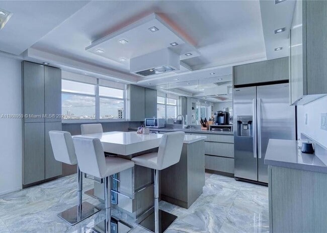 Building Photo - 401 Ocean Dr