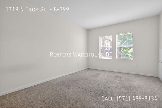Building Photo - 1719 N Troy St