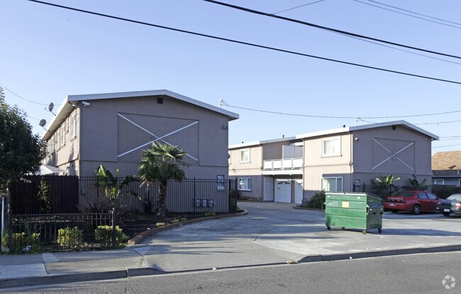 Primary Photo - 405 Sycamore Ave