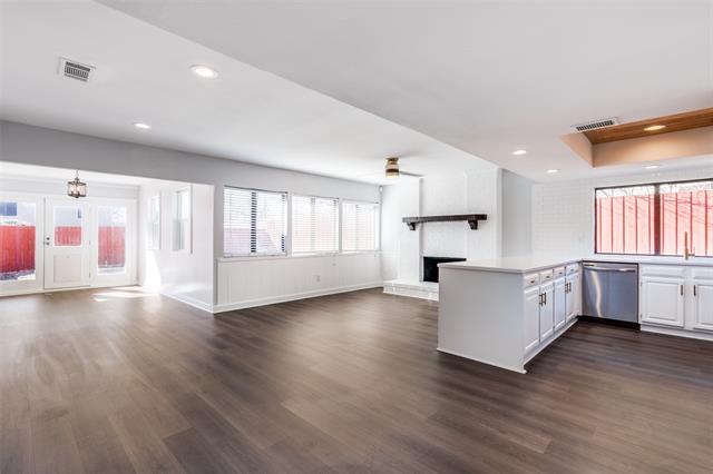 Building Photo - 2700 Chancellor Dr
