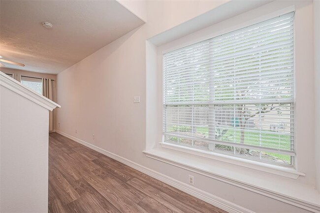 Building Photo - 119 Gallery Cove Ct