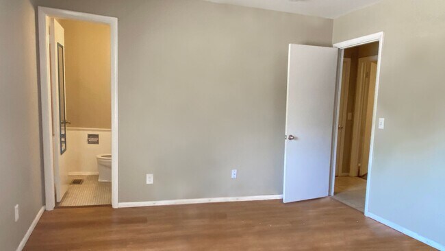 Building Photo - 2017 NW 32nd Terrace