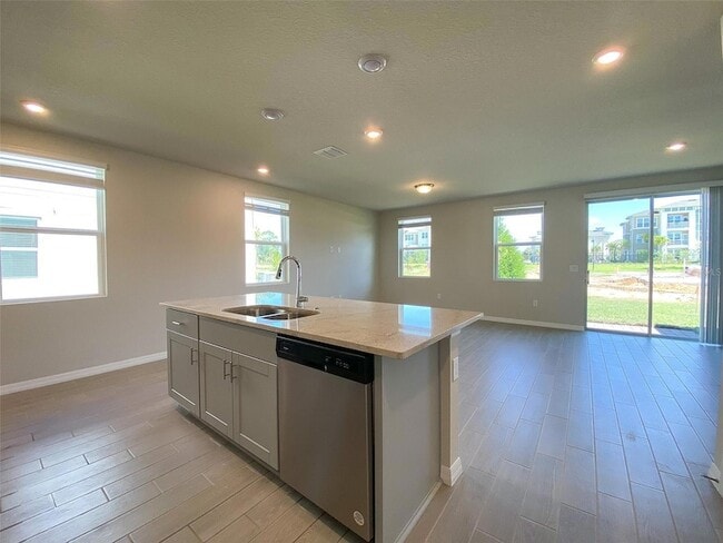 Building Photo - 755 Legacy Dr