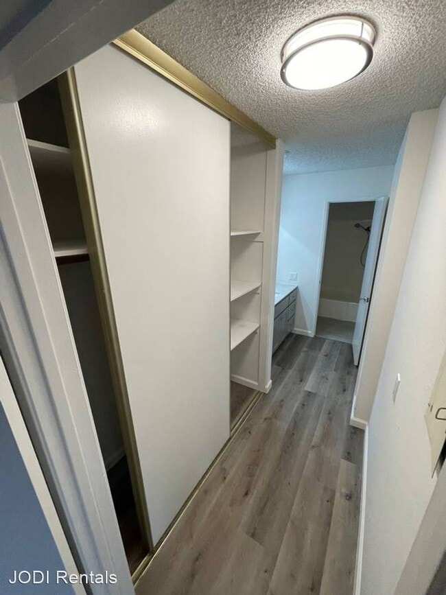 Building Photo - 1 br, 1 bath House - 380 Vallejo Drive Uni...