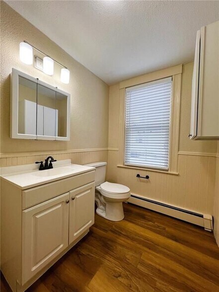 Building Photo - 500 Providence St