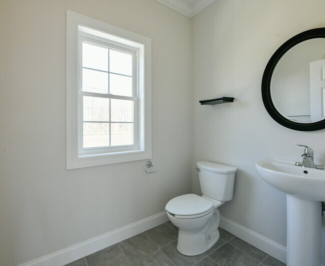 Building Photo - 448 New Haven Ave