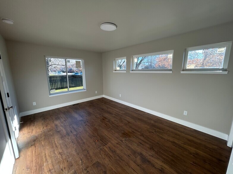 Bedroom 2 - 236 W Kent Ave