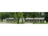 Building Photo - 311 5th St S