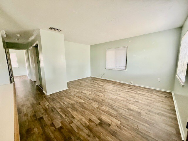 Building Photo - 240 E Howry Ave