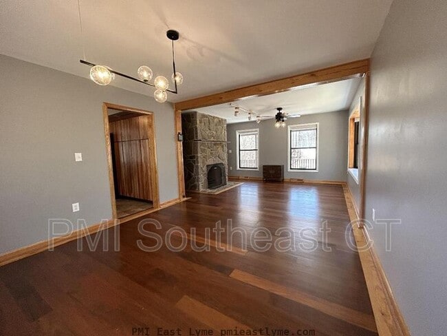 Building Photo - 349 West Rd