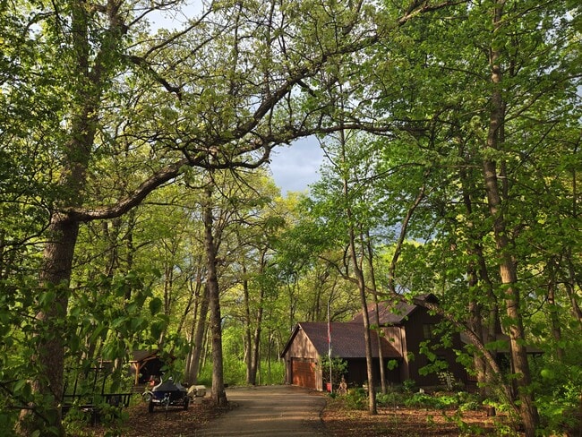 Building Photo - S43W30464 Stone Gate Ln