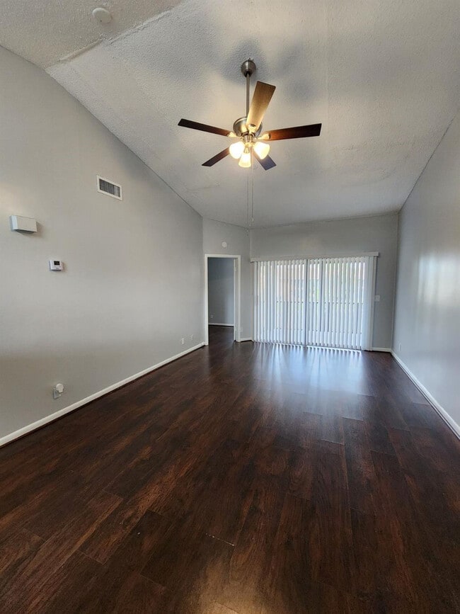 Building Photo - 2551 NW 56th Ave