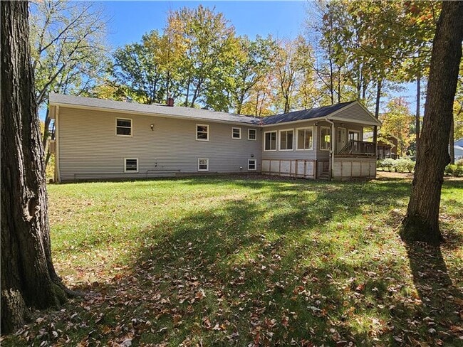 Building Photo - 19 Rustic Dr