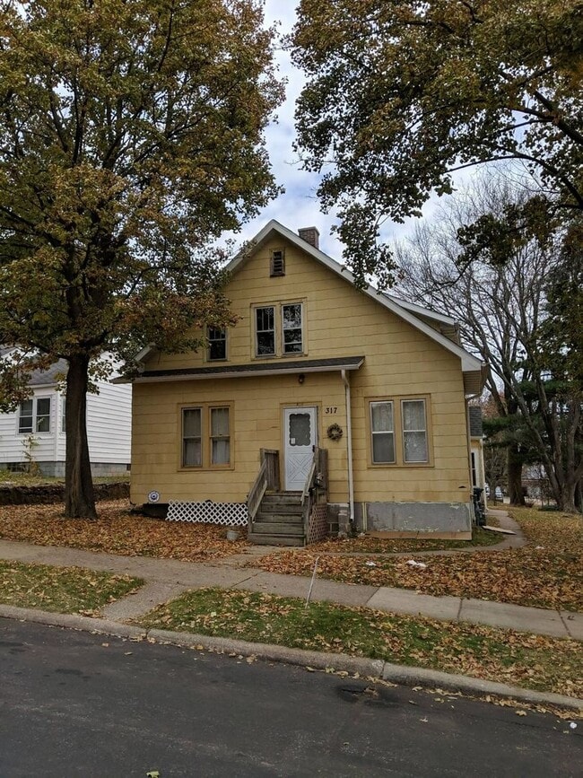 Building Photo - 317 S 8th Ave