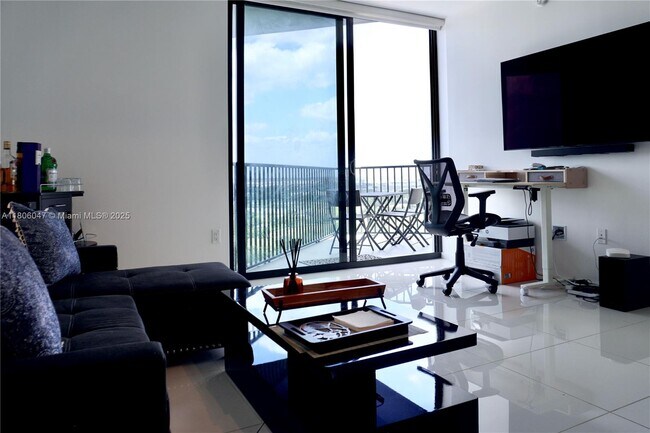 Building Photo - 5300 Paseo Blvd
