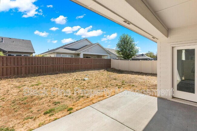 Building Photo - 4443 W Sunny Cove St
