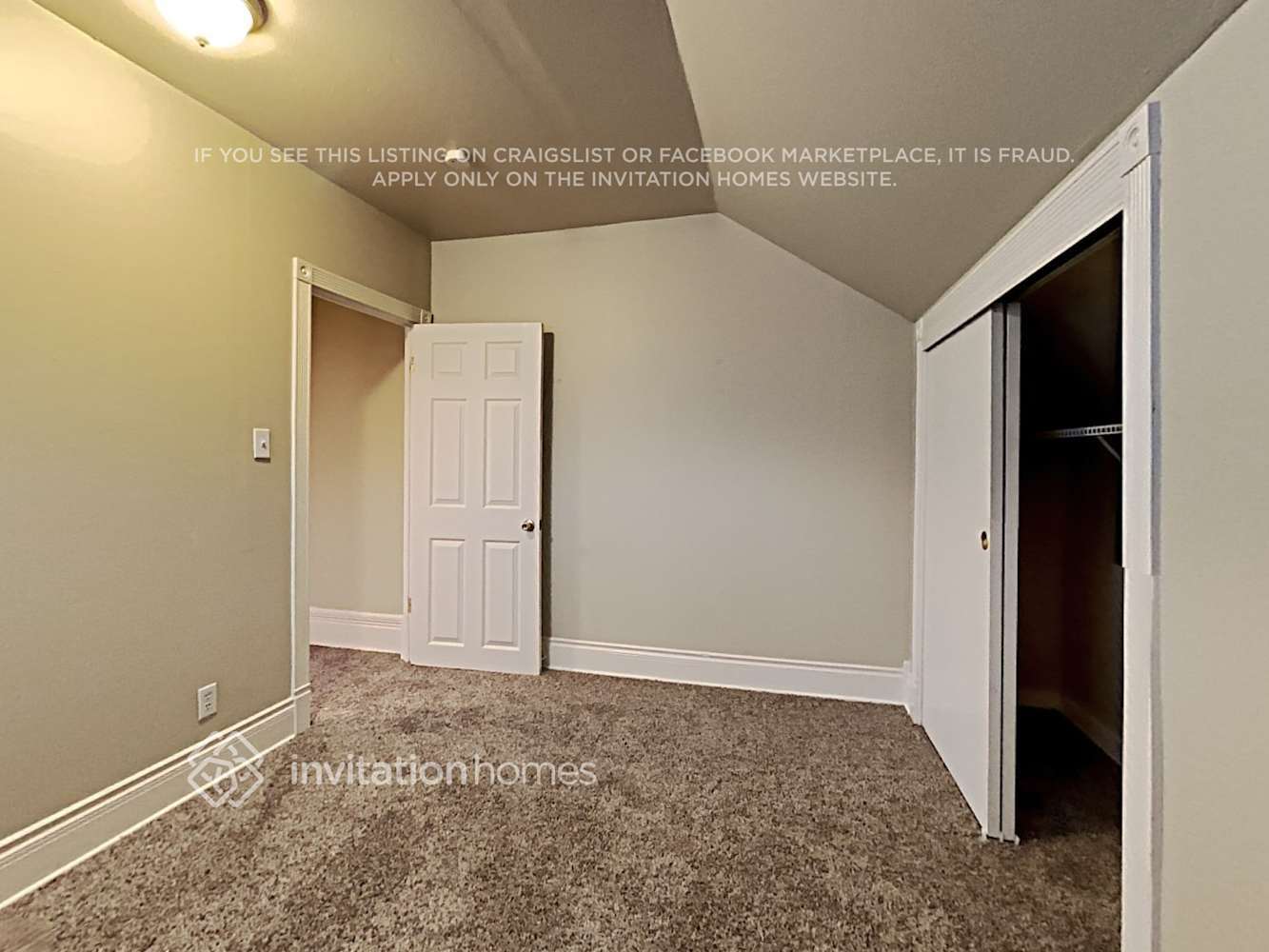 Building Photo - 2716 S 14th St