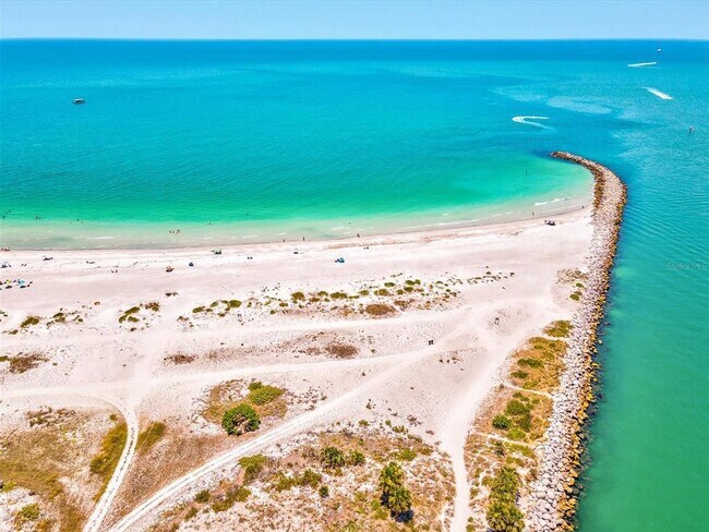 Building Photo - 185 Brightwater Dr