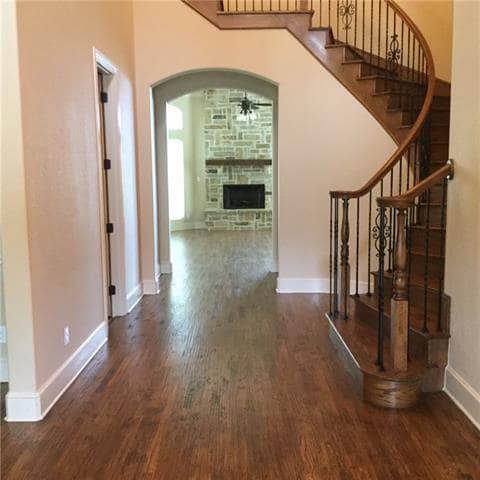 Building Photo - 1115 Navarro Dr