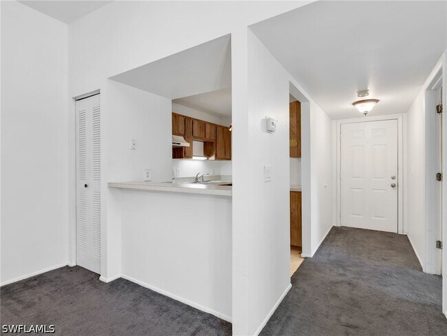 Building Photo - 17420 Birchwood Ln