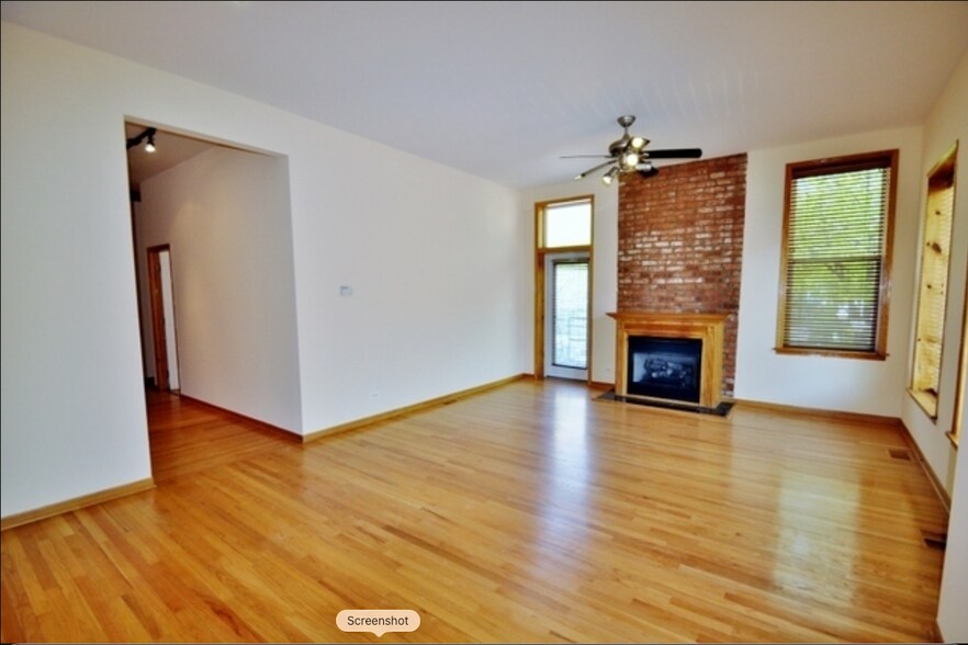 Building Photo - 6412 S Woodlawn Ave