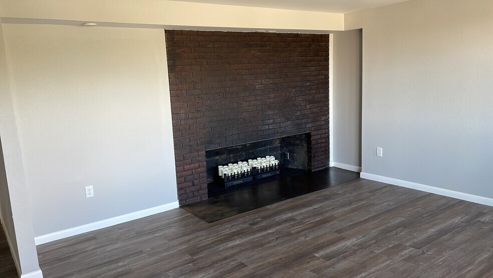 Building Photo - 2455 University Heights Ave