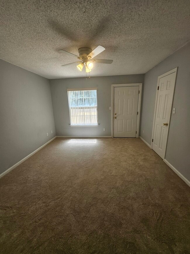 Building Photo - 3377 Tansey Ct