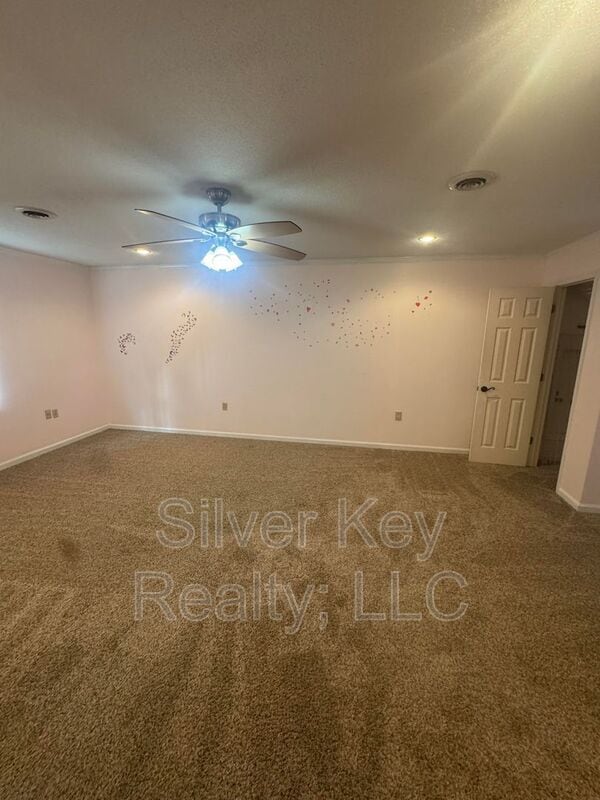 Building Photo - 1339 English Ln