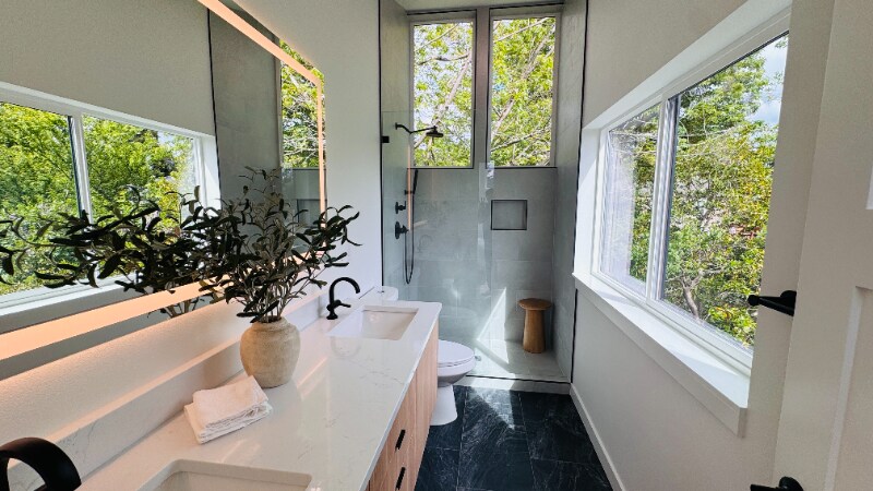 Building Photo - 11330 12th Ave NE