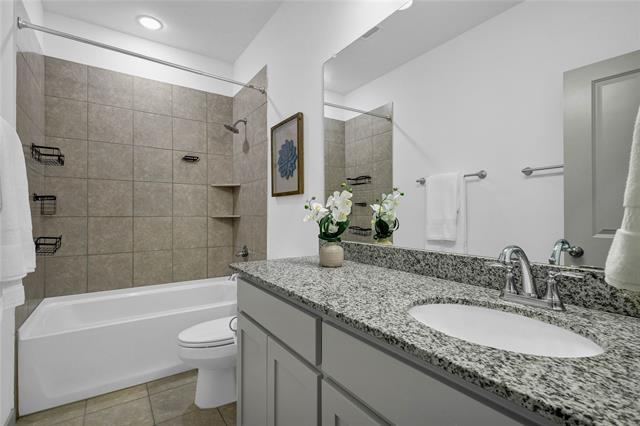 Building Photo - 8886 Ice House Dr