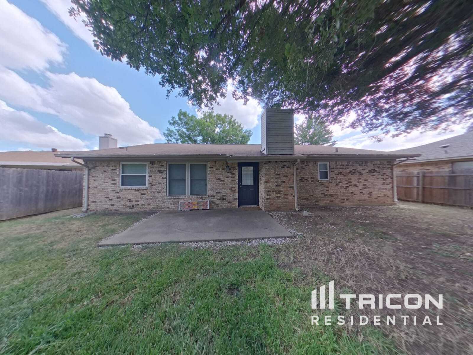 Building Photo - 6625 Fair Oaks Dr